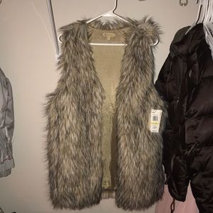 Fur vest